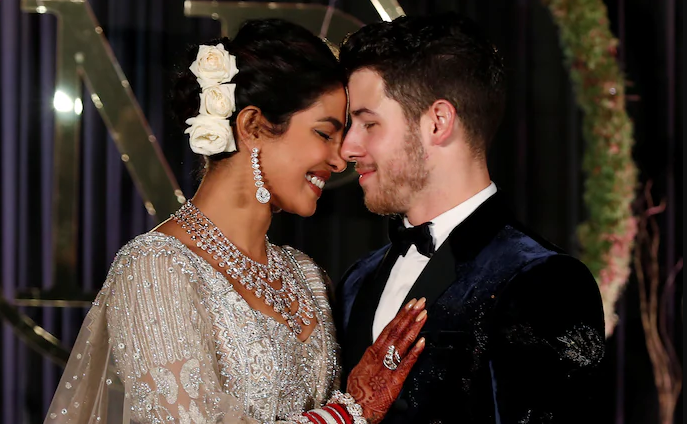 Bollywood Priyanka Chopra : कैसे सुरु हुई प्रियंका चोपड़ा की लव स्टोरी, अगर आपको नहीं पता तो जान लिज्जिए।